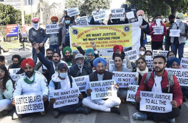 Students Protest Outside Canadian Consulate, Demand Refund.